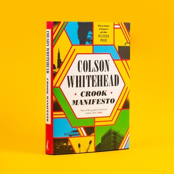 Бумажная книга «Crook Manifesto», автор Колсон Вайтхед - фото №3 - миниатюра