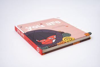 Паперова книга «You Are», автор Емілі Асселл - фото №2 - мініатюра