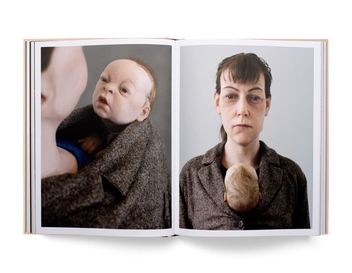 Паперова книга «Ron Mueck», авторів Петер Слотердайк, Роберт Розенблюм, Роберт Сторр, Філ Мьюс, Рон Мьюєк, Джастин Патон - фото №13 - мініатюра