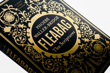 Паперова книга «Fleabag: The Scriptures», автор Фібі Воллер-Брідж - фото №4 - мініатюра