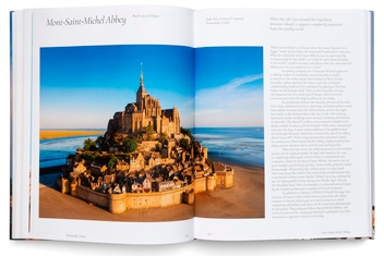 Бумажная книга «The Book of Temples: Spiritual Places Around the World» - фото №8 - миниатюра