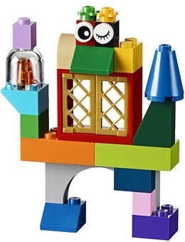  «Конструктор LEGO Classic для творческого конструирования 790 деталей (10698)», бренда LEGO - фото №3 - миниатюра