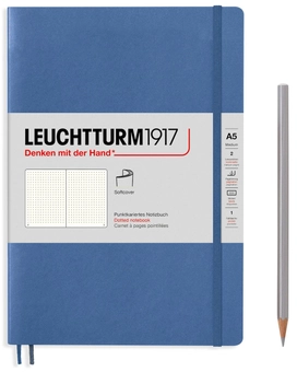  «Блокнот Leuchtturm1917 Muted Colours Точка Деним (361571)», бренда Leuchtturm1917 - фото №1 - миниатюра