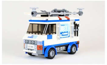  «Конструктор LEGO Movie Летающая поливалка 351 деталь (70811)», бренда LEGO - фото №3 - миниатюра