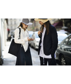 Бумажная книга «This is Not a F*cking Street Style Book» - фото №2 - миниатюра