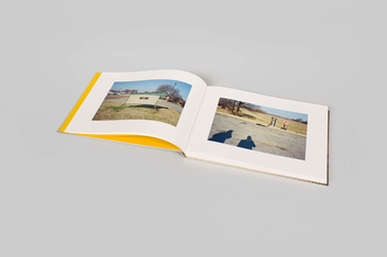Бумажная книга «Harmony Korine and Juergen Teller. William Eggleston 414», авторов Юрген Теллер, Хармони Корин - фото №5 - миниатюра