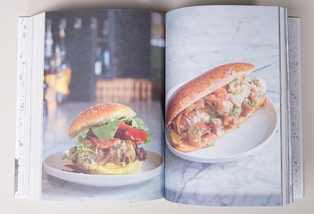 Бумажная книга «Bistro: French food and wine for every occasion», автор Стефан Рено - фото №11 - миниатюра