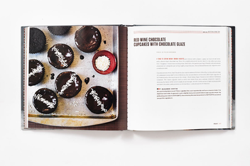 Бумажная книга «Baked Occasions. Desserts for Leisure Activities, Holidays, and Informal Celebrations», автор Мэтт Льюис - фото №7 - миниатюра