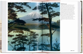 Бумажная книга «Burton Holmes. Travelogues. The Greatest Traveler of His Time» - фото №2 - миниатюра