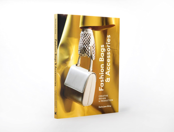 Бумажная книга «Fashion Bags and Accessories», автор Дарла-Джейн Гилрой - фото №4 - миниатюра