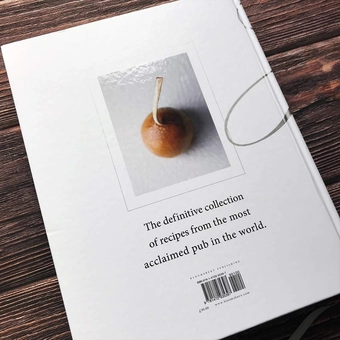 Паперова книга «The Hand and Flowers Cookbook», автор Том Керрідж - фото №3 - мініатюра