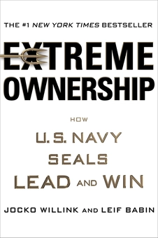 Паперова книга «Extreme Ownership: How U.S. Navy SEALs Lead and Win», авторів Джоко Віллінк, Лейф Бабін - фото №1 - мініатюра