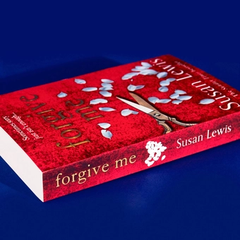 Бумажная книга «Forgive Me», автор Сьюзен Льюис - фото №7 - миниатюра