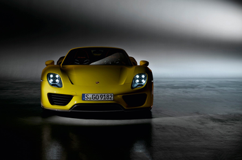Паперова книга «Porsche Milestones», автор Вілфрід Мюллер - фото №3 - мініатюра