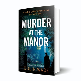 Паперова книга «Murder at the Manor», автор Колін Вейд - фото №2 - мініатюра