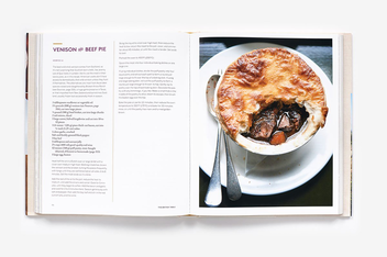 Бумажная книга «The British Table: A New Look at the Traditional Cooking of England, Scotland, and Wales», авторов Колман Эндрюс, Кристофер Хершемер - фото №10 - миниатюра