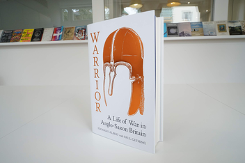Бумажная книга «Warrior. A Life of War in Anglo-Saxon Britain», авторов Эдоардо Альберт, Пол Гетинг - фото №2 - миниатюра