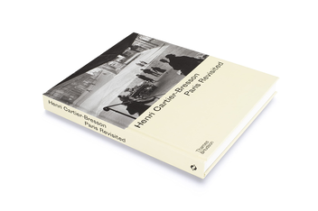 Паперова книга «Henri Cartier-Bresson. Paris Revisited» - фото №4 - мініатюра