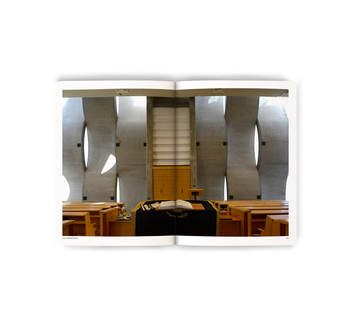 Бумажная книга «The Burning Bush Synagogue. Armon Architects», автор Оскар Риера Охеда - фото №5 - миниатюра