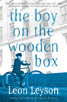 Паперова книга «The Boy on the Wooden Box», автор Леон Лейсон - фото №1 - мініатюра