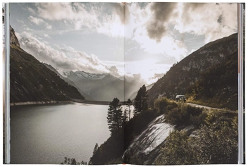 Бумажная книга «The Great Outdoors. 120 Recipes for Adventure Cooking» - фото №8 - миниатюра
