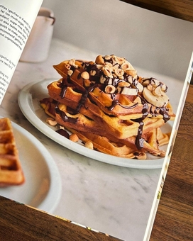 Paper book «Family: Simple, healthy recipes for everyone», author Claudine Boulstridge - фото №2 - миниатюра