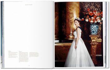Паперова книга «Her Majesty», автор Крістофер Ворік - фото №6 - мініатюра