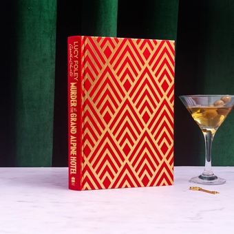 Paper book «Murder at the Grand Alpine Hotel», author Lucy Foley - фото №2 - миниатюра