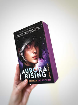 Паперова книга «Aurora Rising», авторів Емі Кауфман, Джей Крістофф - фото №2 - мініатюра