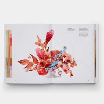 Паперова книга «Flower Colour Theory », авторів Деррок Патнем, Майкл Патнем - фото №6 - мініатюра