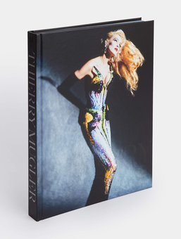Бумажная книга «Thierry Mugler. Couturissime», автор Тьерри-Максим Лорио - фото №2 - миниатюра