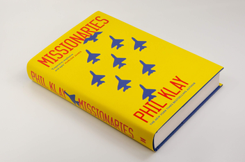Бумажная книга «Missionaries», автор Фил Клей - фото №3 - миниатюра