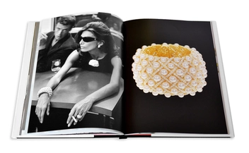 Паперова книга «Chanel (комплект из 3 книг)», авторів Франсуа Бодо, Франсуаза Евелін - фото №13 - мініатюра