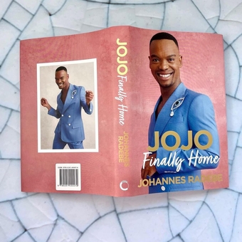 Паперова книга «Jojo. Finally Home», автор Йоханнес Радебе - фото №3 - мініатюра