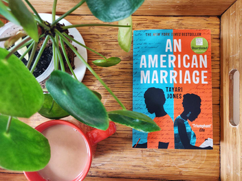 Бумажная книга «An American Marriage», автор Таяри Джонс - фото №3 - миниатюра