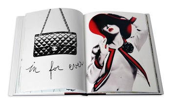 Паперова книга «Chanel (комплект из 3 книг)», авторів Франсуа Бодо, Франсуаза Евелін - фото №14 - мініатюра