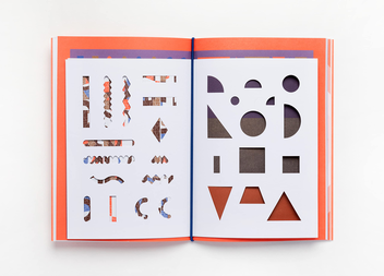 Бумажная книга «Graphic Design Play Book», автор Софи Куре - фото №9 - миниатюра