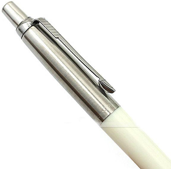  «Шариковая ручка Parker Jotter 60 Years белая (77 532JW)», бренда Parker - фото №2 - миниатюра
