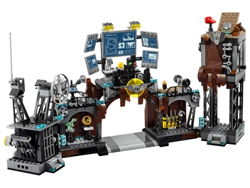  «Конструктор LEGO Super Heroes DC Comics Вторжение Глиноликого в бэт-пещеру 1037 деталей (76122)», бренда LEGO - фото №5 - миниатюра