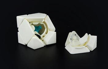  «Игрушка-головоломка MoYu Magnetic Positioning skewb (YJ8249-3)», бренда MoYu - фото №5 - миниатюра