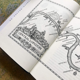 Паперова книга «Mudlarking», автор Лара Майклем - фото №4 - мініатюра