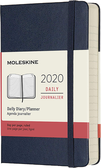  «Ежедневник карманный Moleskine на 2020 год Сапфир (DHB2012DC2Y20)», бренда Moleskine - фото №1 - миниатюра