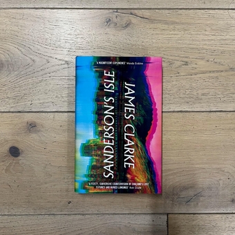 Бумажная книга «Sanderson's Isle», автор Джеймс Кларк - фото №2 - миниатюра