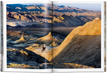 Паперова книга «Steve McCurry. Afghanistan», автор Вільям Далрімпл - фото №3 - мініатюра