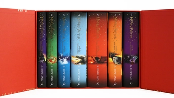 Бумажная книга «Harry Potter Box Set. The Complete Collection», автор Джоан Роулинг - фото №2 - миниатюра