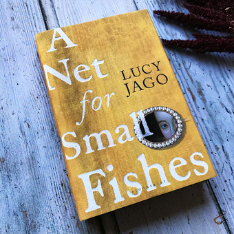 Паперова книга «A Net for Small Fishes», автор Люсі Джаго - фото №5 - мініатюра