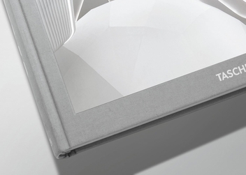 Паперова книга «Calatrava. Complete Works 1979–Today», автор Філіп Джодідіо - фото №2 - мініатюра