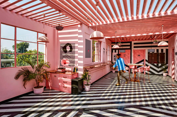 Паперова книга «More is More. Memphis, Maximalism, and New Wave Design» - фото №7 - мініатюра