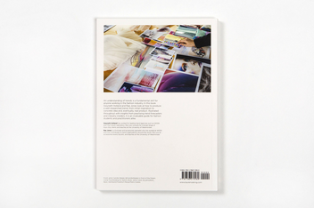 Бумажная книга «Fashion Trend Forecasting», автор Гвинет Холланд - фото №2 - миниатюра