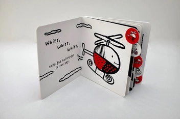 Бумажная книга «Vroom, Zoom! Here Comes the Fire Engine!: A Press & Listen Board Book», автор Сурья Сайнани - фото №3 - миниатюра